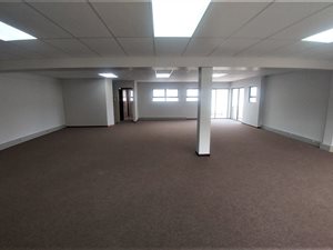 138 m² Office Space in Diaz Beach