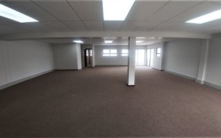 138 m² Office Space in Diaz Beach