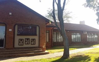 Smallholding in Ivydale