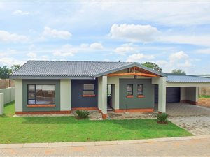 3 Bed House in Waterkloof