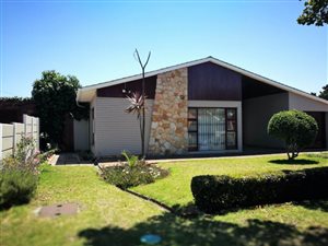 3 Bed House in Pinati