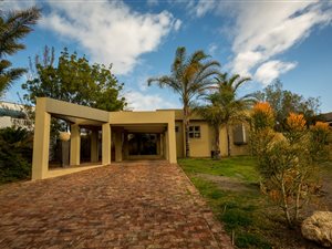 4 Bed House in Oudtshoorn
