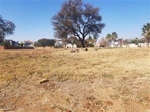 896 m² Land available in Silverwoods Country Estate