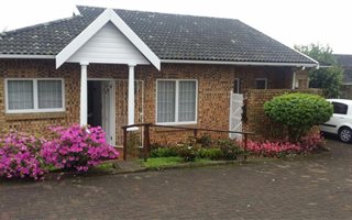 2 Bedroom Townhouse in Manors