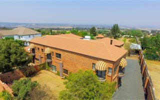 1 ha Smallholding in Bridle Park AH
