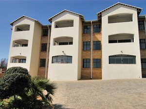 3 Bed Apartment in Sunnyridge