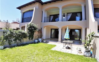 3 Bedroom Townhouse in Umhlali Golf Estate