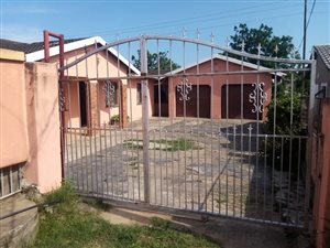 4 Bed House in Mandini