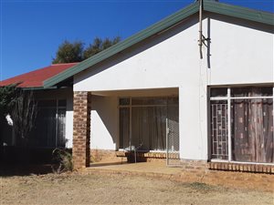 8.5 ha Farm in Wilgeboom AH