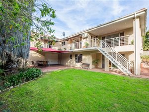 4 Bed House in Plattekloof