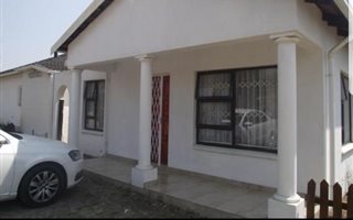 4 Bedroom House in Mackenzie Park