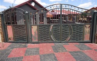 2 Bedroom House in Mamelodi West