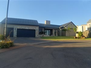 3 Bed House in Midstream Ridge Estate