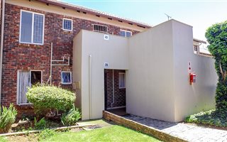2 Bedroom House in Edenglen