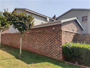 3 Bed Townhouse in Raslouw