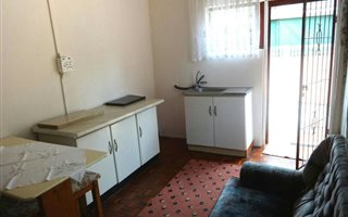 1 Bedroom House in Red Hill