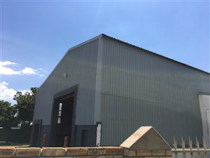 950 m² Industrial space in Benoni CBD