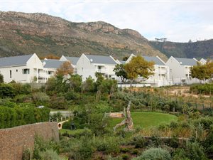 3 Bed House in Steenberg