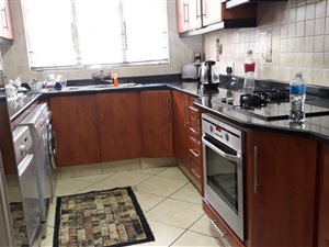 3 Bed Simplex in Escombe