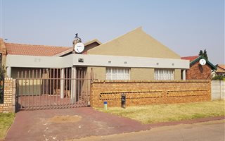 3 Bedroom House in Delmore Park