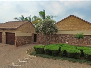 3 Bed Townhouse in Equestria