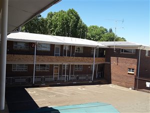 2 Bed Apartment in Vanderbijlpark CW6