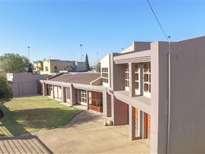 4 Bed House in Dalpark