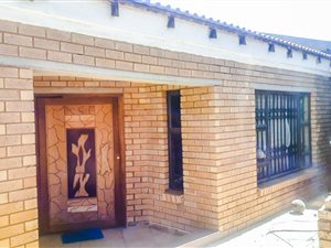 2 Bed House in Diepkloof
