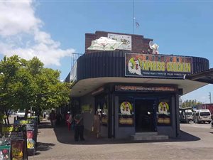 810 m² Retail Space in Athlone