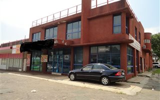 450 m² Commercial space in Bezuidenhout Valley