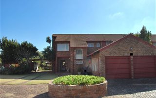 4 Bedroom Duplex in Wingate Park