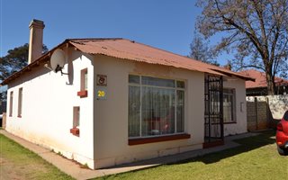 3 Bedroom House in Daggafontein