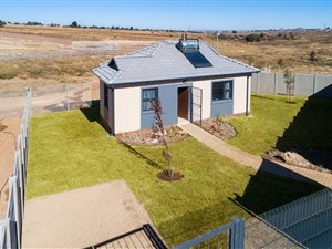 3 Bed House in Roodepoort Central