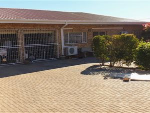 4 Bed House in Kestellhof