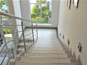 2 Bed Flat in Modderfontein