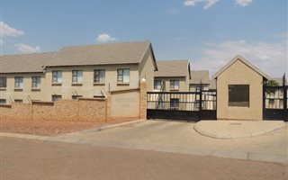 1 Bedroom Flat in Doringkruin