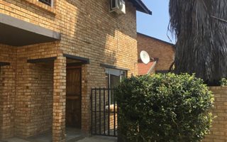 3 Bedroom Townhouse in Rustenburg Central