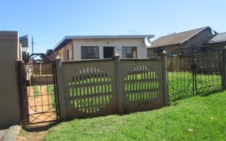 3 Bedroom House in Sebokeng Zone 6