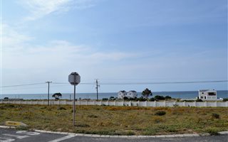 705 m² Land available in Da Gama Bay