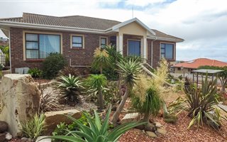 3 Bedroom House in Dana Bay