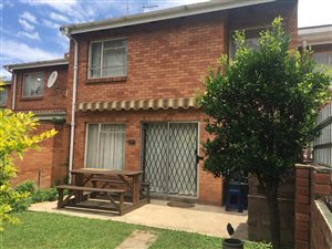 3 Bed Duplex in Clarendon