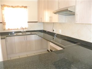 3 Bed Townhouse in Moreleta Park