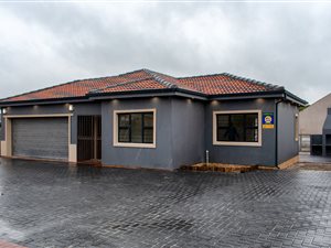 3 Bed House in Eikenbosch