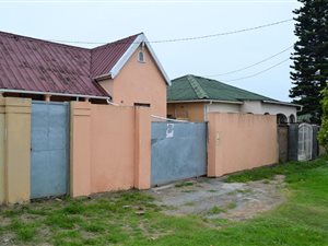 4 Bed House in Quigney