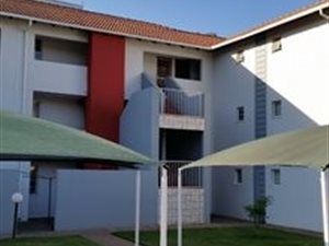 2 Bed Flat in Groenkloof
