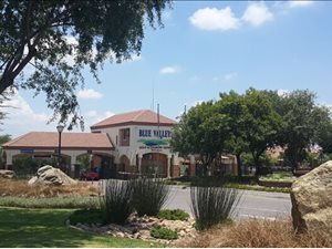 657 m² Land available in Blue Valley Golf Estate