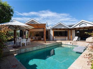4 Bed House in Bishopscourt Village