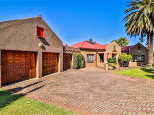 5 Bed House in Boksburg West