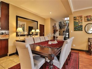 4 Bed House in The Willows