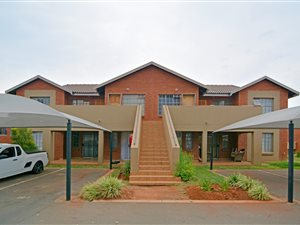 2 Bedroom Apartment in Theresa Park